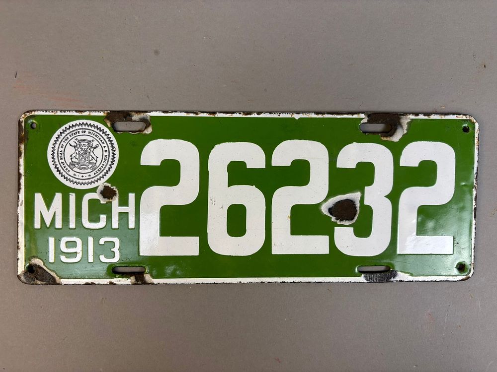 Lot 350: Original 1913 Michigan Porcelain License Plate