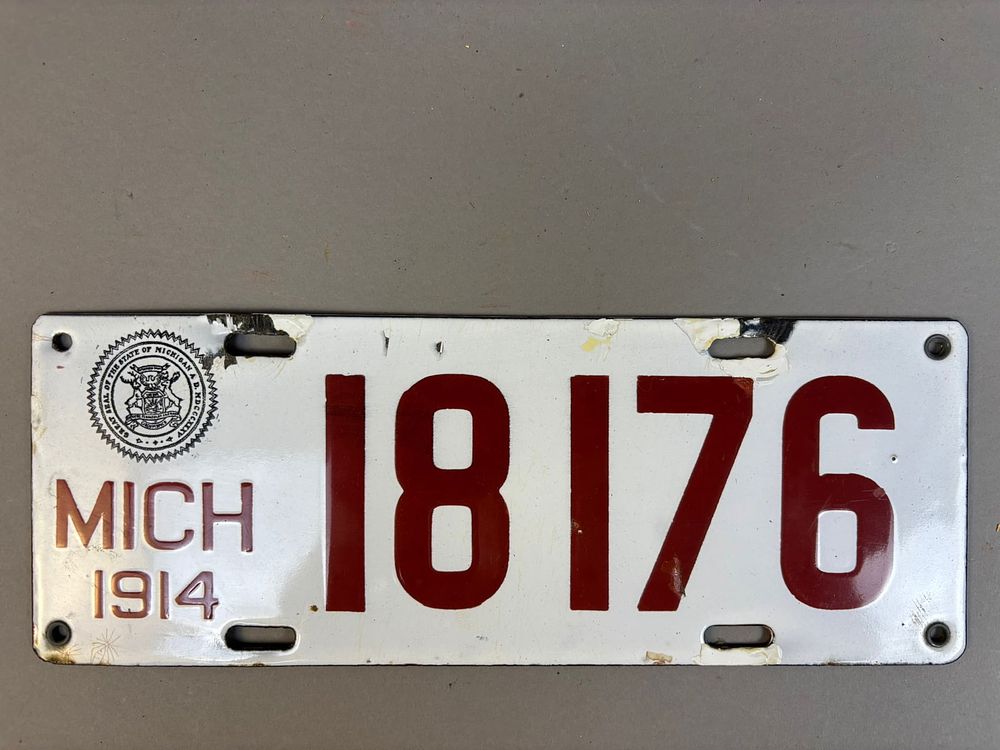 Lot 351: Original 1914 Michigan Porcelain License Plate
