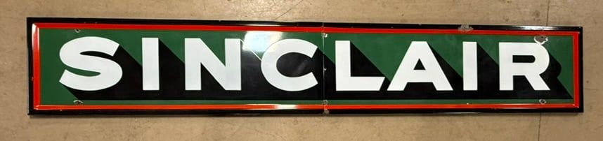 Lot 423: Sinclair Oil Gas 2 Piece Shaded Letter SSP 12' Sign