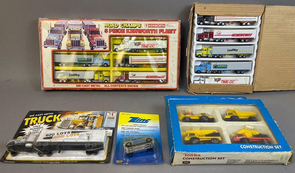 Lot 152: 16 NOS Vintage Semi Truck Trailer Die Cast Toys