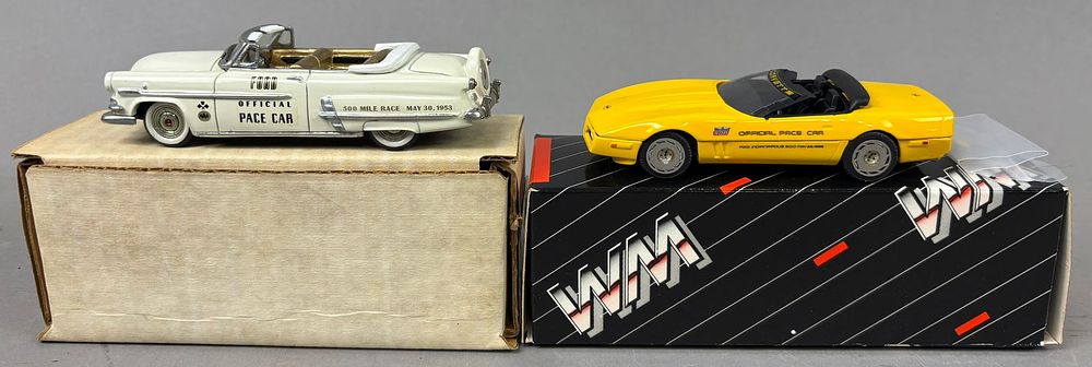 Lot 206: 2 NOS Western Model 86 Corvette 53 Ford Pace Cars