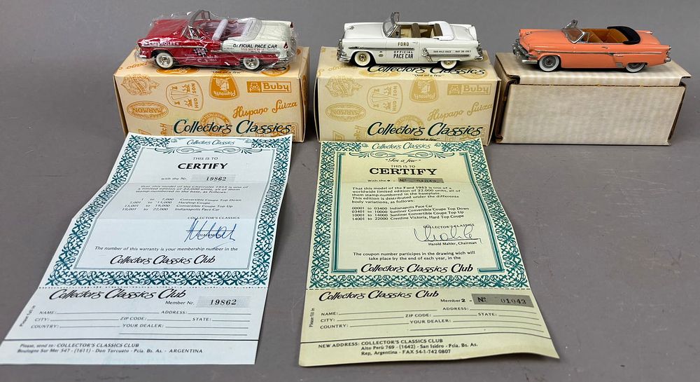 Lot 207: 3 NOS Oakland Collector Classics53 55 Pace Cars
