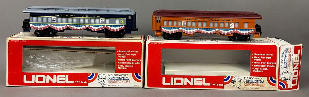 Lot 243: 2 NOS Lionel Presidential Campaign Car FDR w/Box