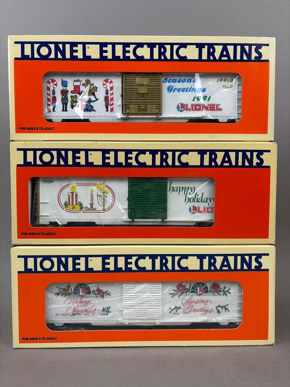 Lot 263: 3 NOS Lionel Seasons Greetings Train Box Car 90-92
