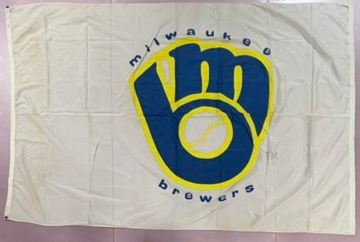Lot 222: 1980s Milwaukee Braves Tiger Stadium Game Flown Team Logo Large Stadium Banner Flag