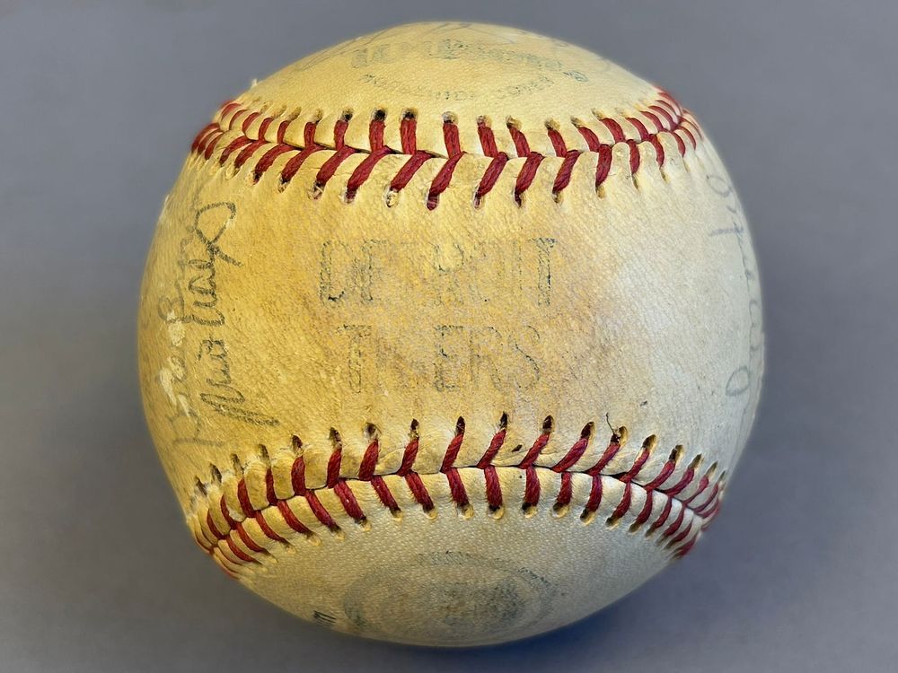 Lot 229: 1979-81 Detroit Tigers Team Signed Autographed Baseball Kirk Gibson Alan Trammell