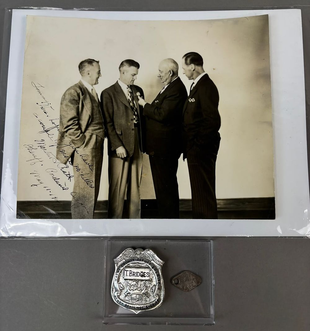 Lot 308: Tommy Bridges Detroit Tigers Pitcher Wayne County Deputy Badge & Signed Swearing In Photograph