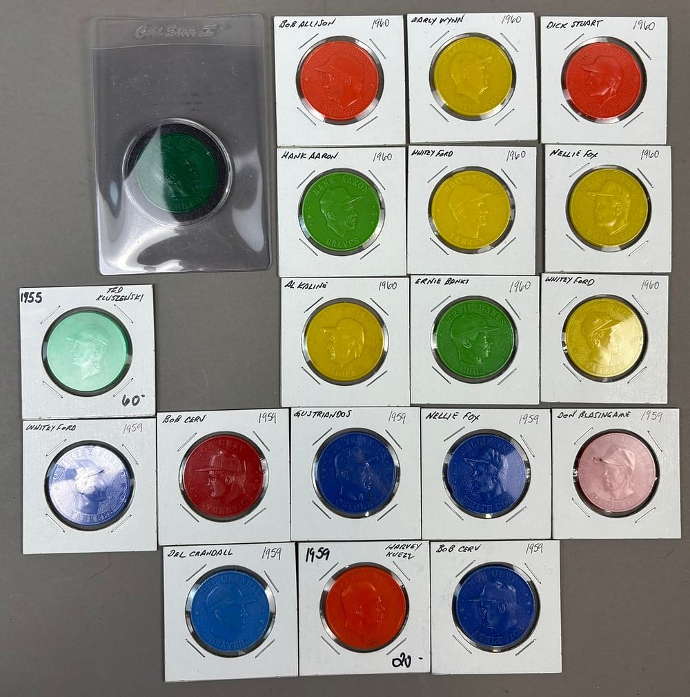 Lot 352: HOF Lot 19 1955-1960 Armour Baseball Coin  Token Ford Banks Kaline Aaron Wynn Fox Kluszewski & More