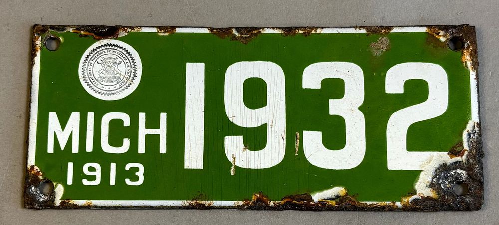 Lot 131: Rare Antique 1913 Michigan Motorcycle Porcelain License Plate