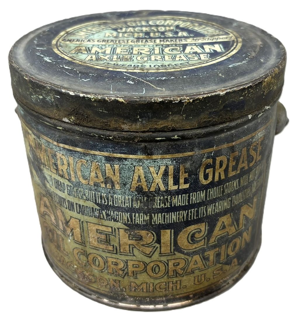 Lot 280: American Axle Grease Mr Slippery 5lb 1920s Can w/ Pail Handle Jackson Michigan