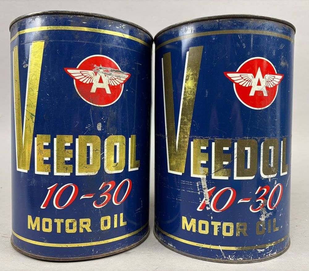 Lot 288: Veedol 10-30 Flying A Tidewater 5 Quart Metal Motor Oil Cans