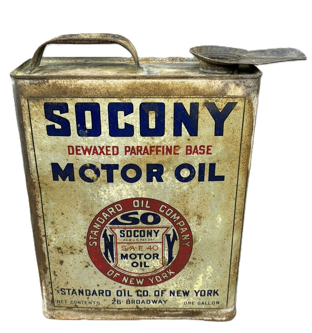 Lot 297: Socony Dewaxed Paraffine Base Motor Oil Slim 1 Gallon Can New York