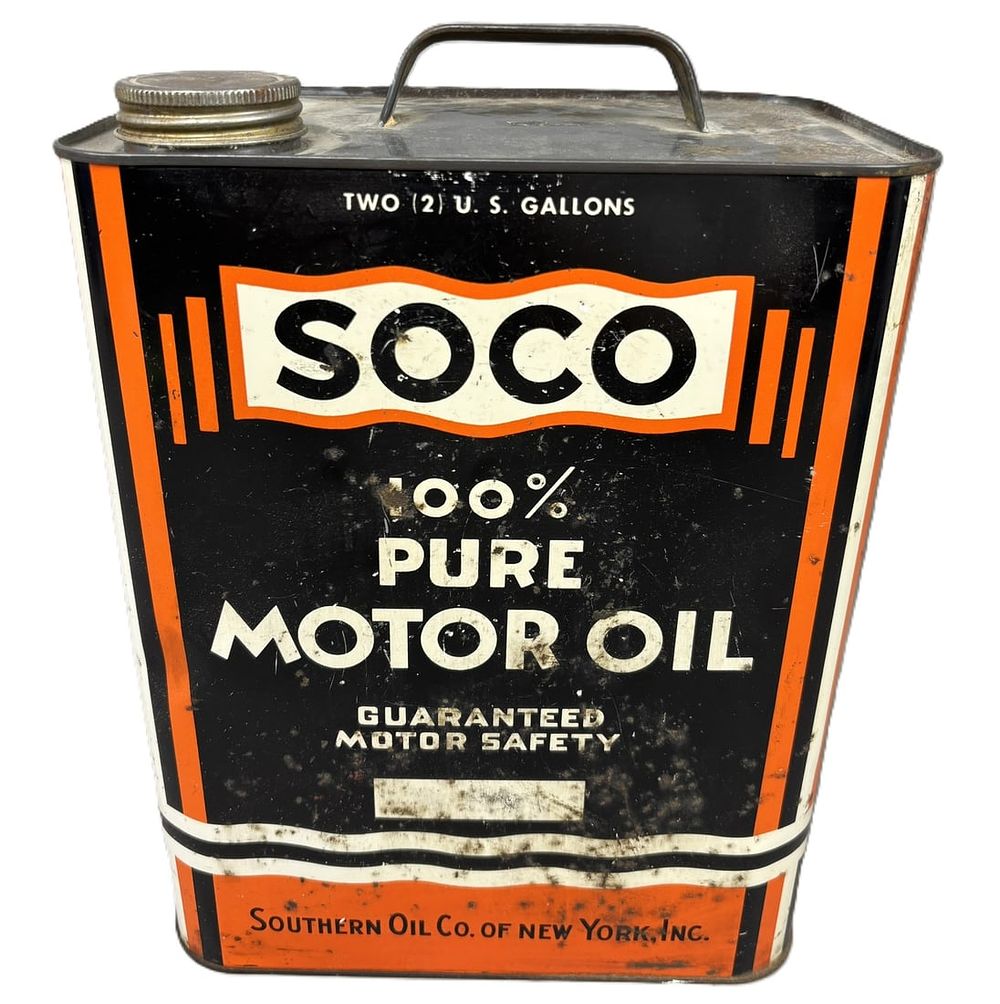 Lot 301: SOCO Southern Oil Co New York 100% Pure Motor Oil 2 Gallon Can