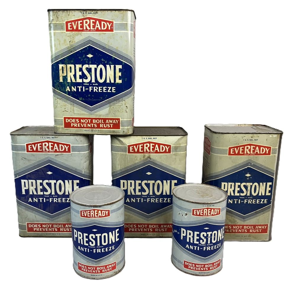Lot 321: Lot 6  FULL Prestone Anti Freeze & Metal Quart Cans