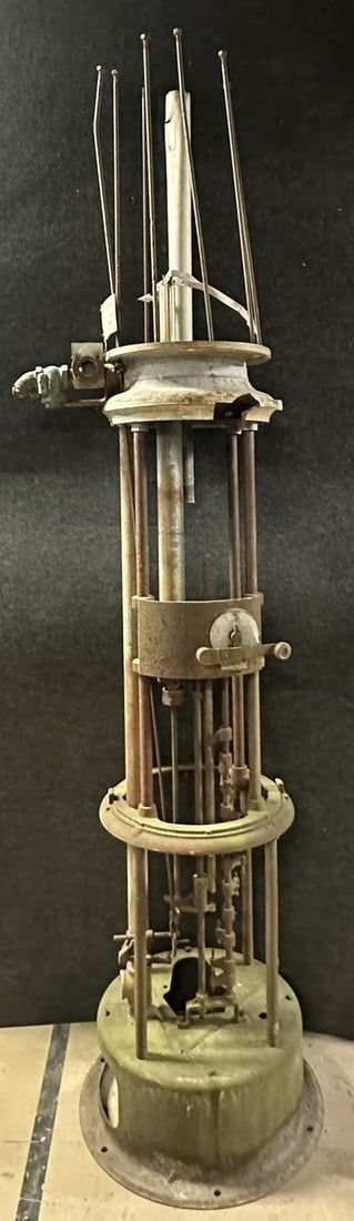 Lot 406: Rapidayton Visible Gas Pump For Parts or Restoration