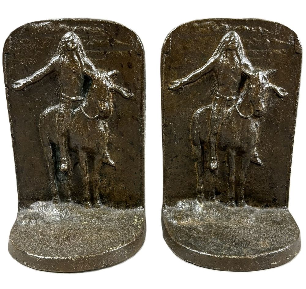 Lot 267: Pair Antique Solid Bronze Native American Chief On Horse Hand Hammered Bookends