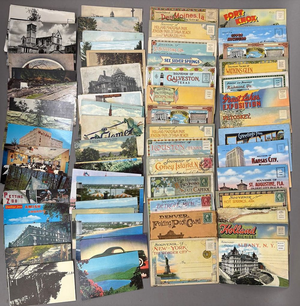 Lot 321: Lot 80 Original Folding Souvenir Postcards & RPPC Detroit Coney Island
