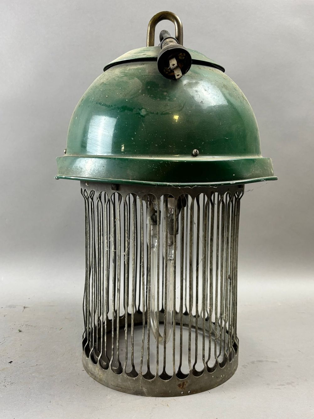 Lot 355: Electracide Insekiller Model L Rochester NY Green Porcelain Shade Bug Insect Killer