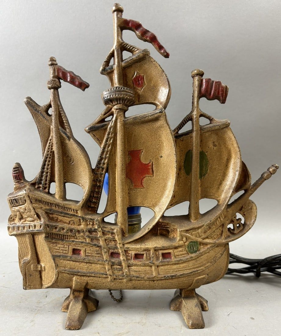 Lot 375: Antique Cast Iron Early 1900s Nautical 16th Century Ship Lamp