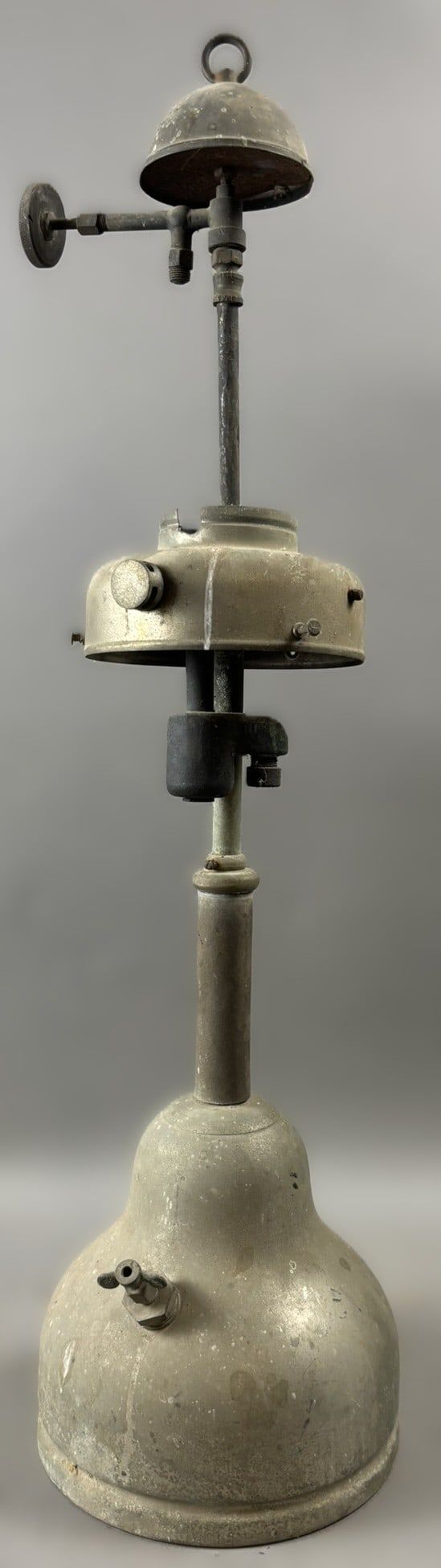 Lot 380: Antique Coleman Reading Lamp Pat'd 1910 Hydro Carbon Gas Lantern