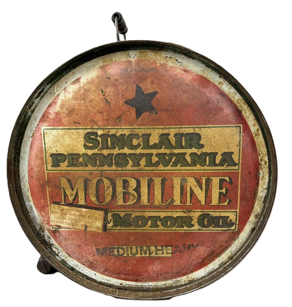 Lot 158: Sinclair Pennsylvania Mobiline Motor Oil Heavy Duty 5 Gallon Rocker Can
