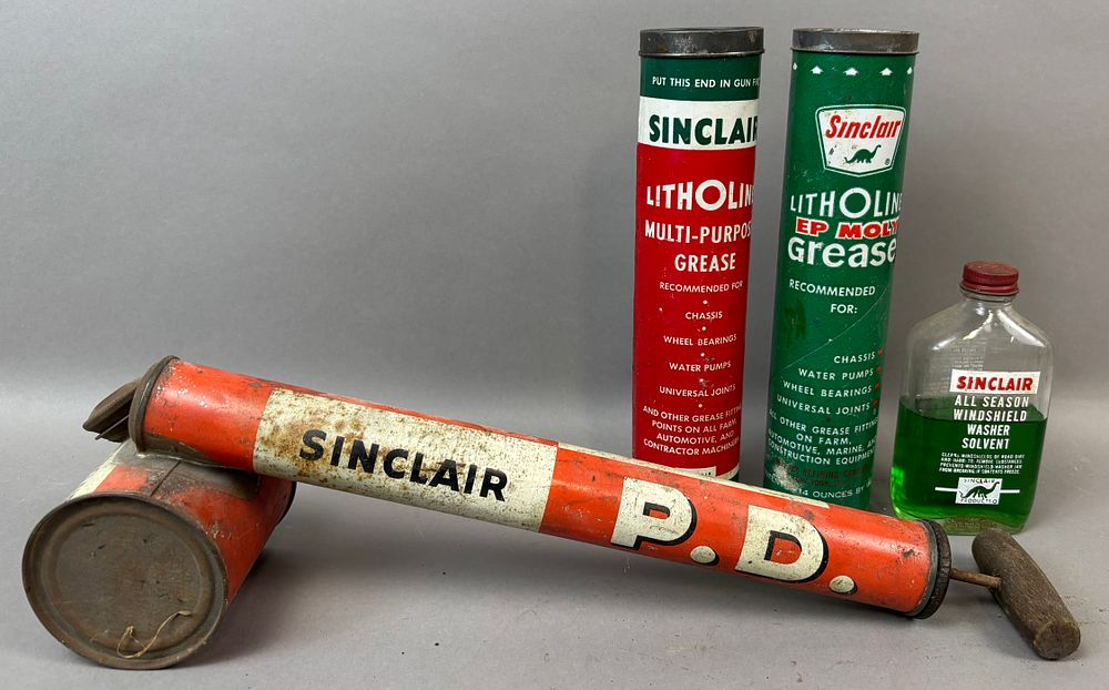 Lot 165: Lot 4 Sinclair Grease Tube PD Insect Sprayer & Windshield Solvent