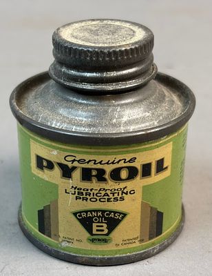Pyroil 1932 Crank Case Oil Cone Top 2oz Metal Can. See all photos for a better idea on 