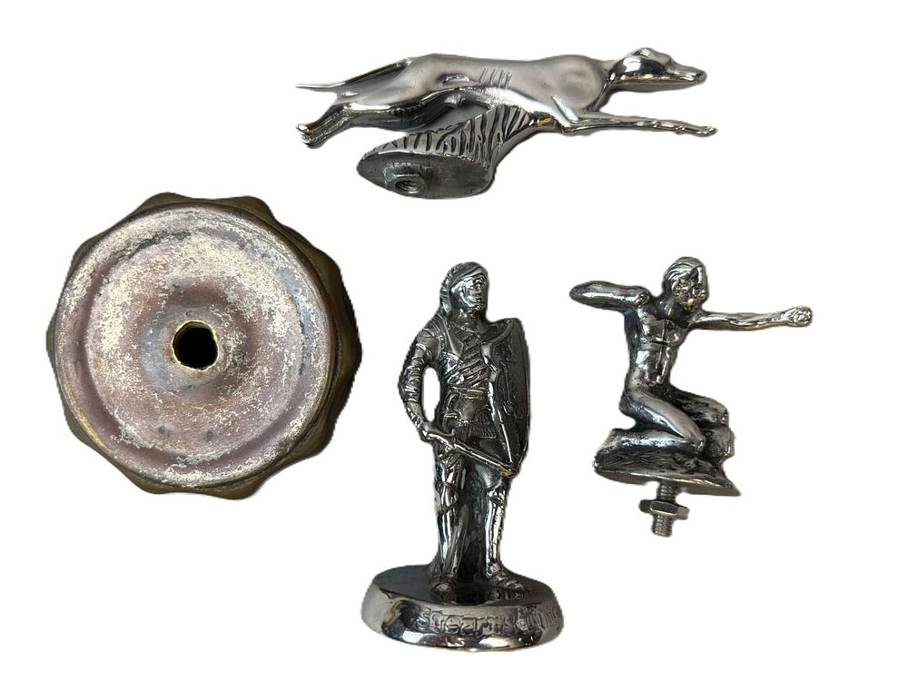 Lot 161: Lot 4 Antique 20s-30s Hood Ornament Mascots Greyhound Knight