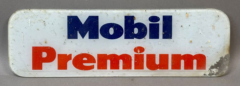 Lot 168: Mobil Premium Gas Pump Advertising Ad Glass