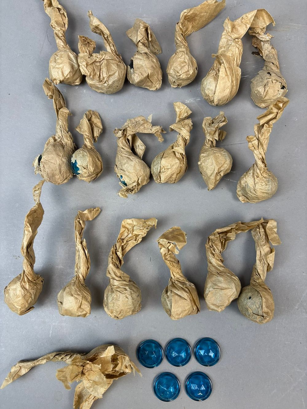 Lot 180: Lot 95 40s 50s NOS Blue .875" Glass Motorcycle Jewels