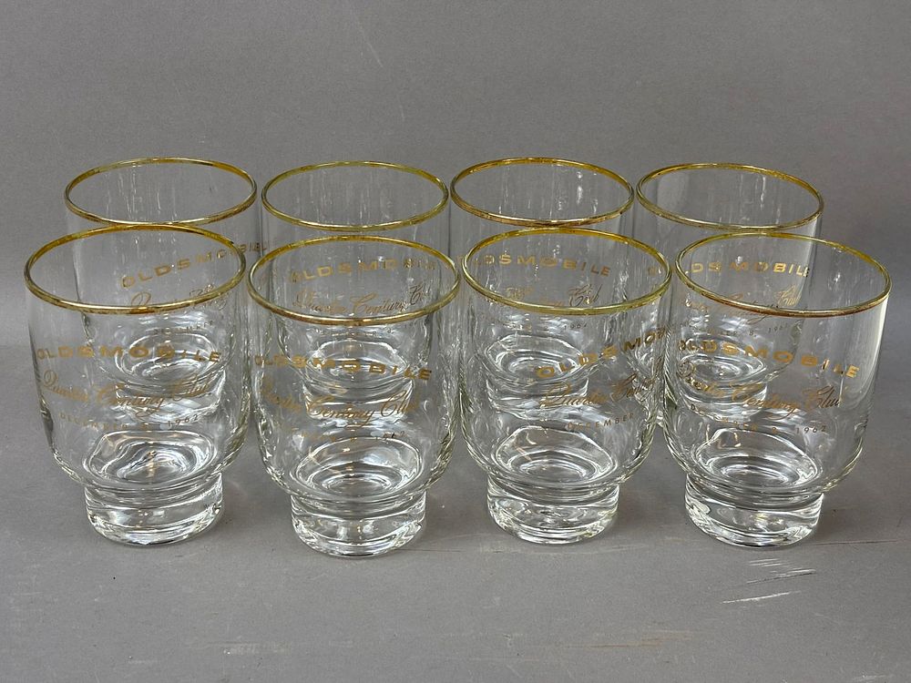 Lot 201: Lot 8 1962 Oldsmobile Quarter Century Club 4" Rocks Glasses