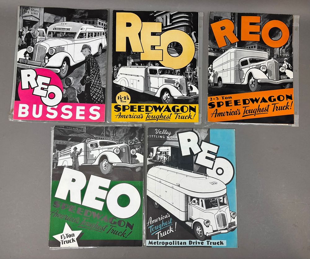 Lot 204: Lot 5 Original REO Speedwagon & Truck 40s Brochures Pamphlets