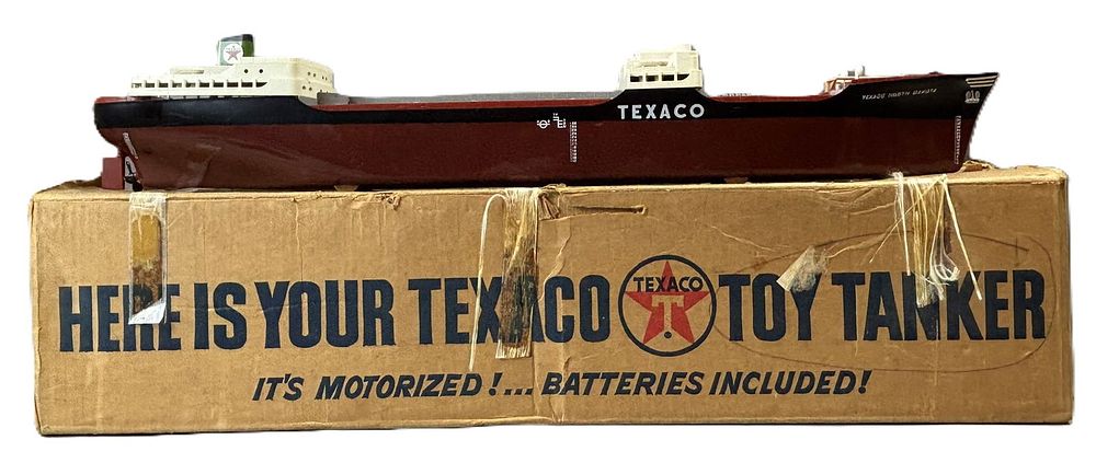 Lot 258: 1960s Texaco Dealer Tanker Oil Ship w/ Original Box