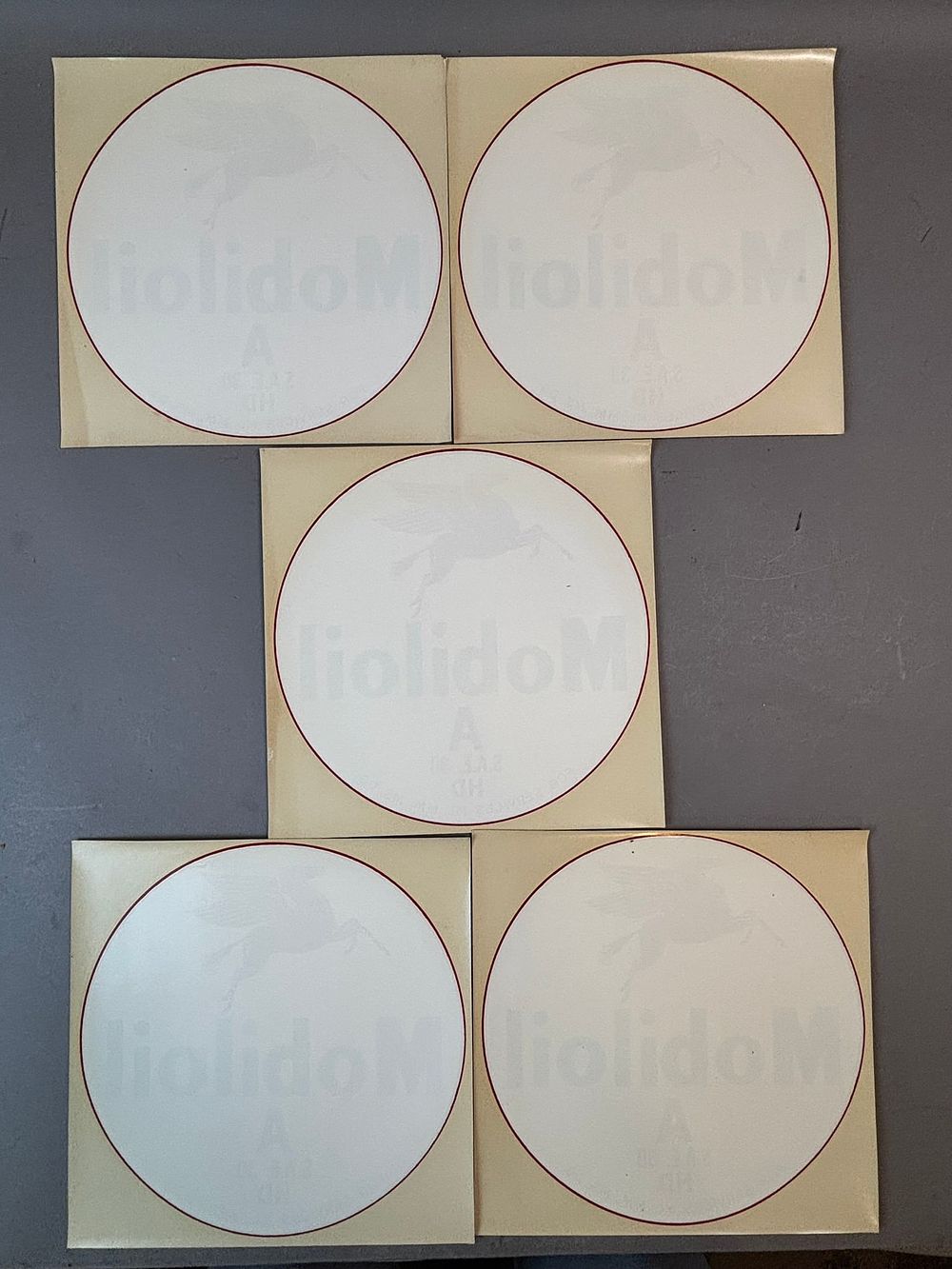Lot 298: 5 Mobiloil A  9" SAE 30 HD Gas Pump Decals NOS
