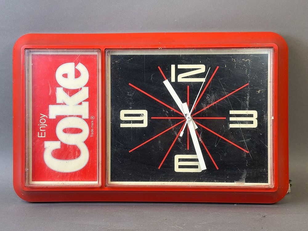 Lot 425: Enjoy Coke Plastic 1980s Electric Advertising Clock
