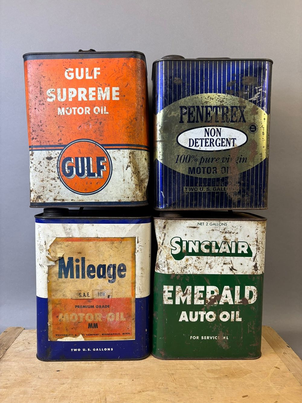 Lot 444: Lot 4 Sinclair Gulf Penetrex 2 Gallon Motor Oil Cans