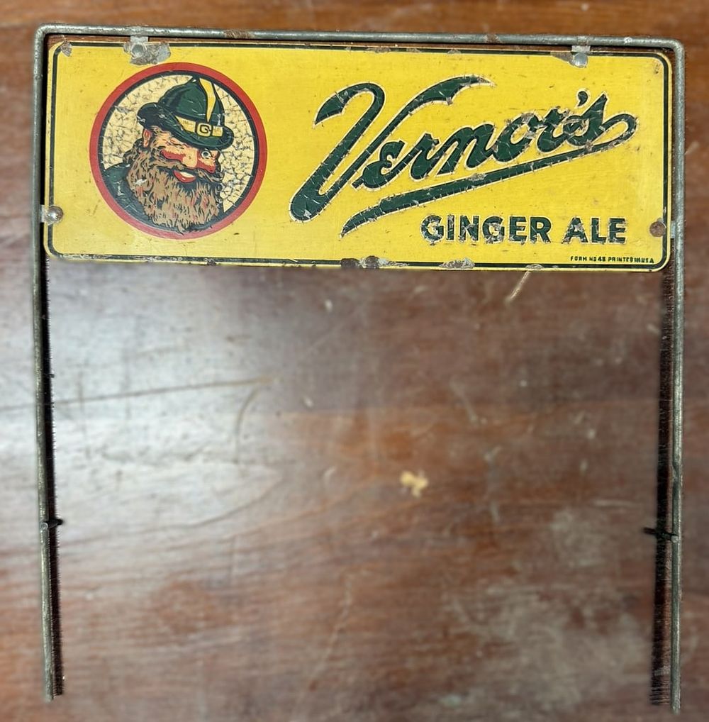 Lot 580: Vernor's Ginger Ale SST Tin Soda Pop Rack Sign