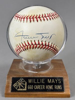 Willie Mays Single Signed Rawlings RO-N William White Baseball. Wonderful single signed original 