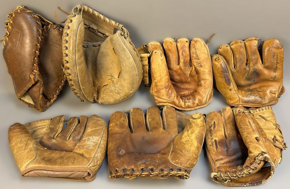 Lot 143: Lot 7 Original JC Higgins Wilson Hutch Rawlings Baseball Glove Mitt(s)