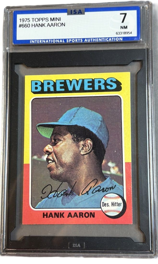 Lot 228G: 1975 Topps Mini #660 Hank Aaron HOF ISA 7 NM Near Mint