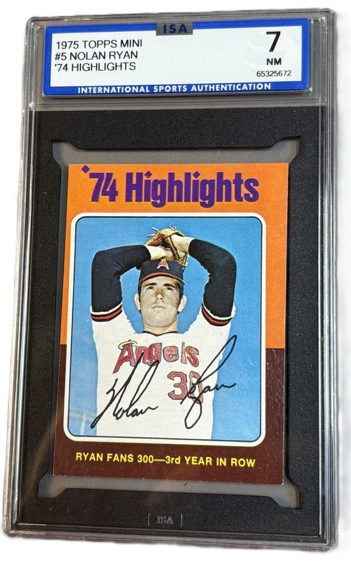 Lot 228I: 1975 Topps Mini #5 Nolan Ryan HOF ISA 7 NM Near Mint