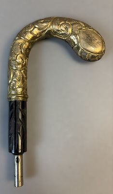 Victorian Carved Horn Cane Handle w/ Gold Roll Plate Engraving. Decorative carved horn cane 
