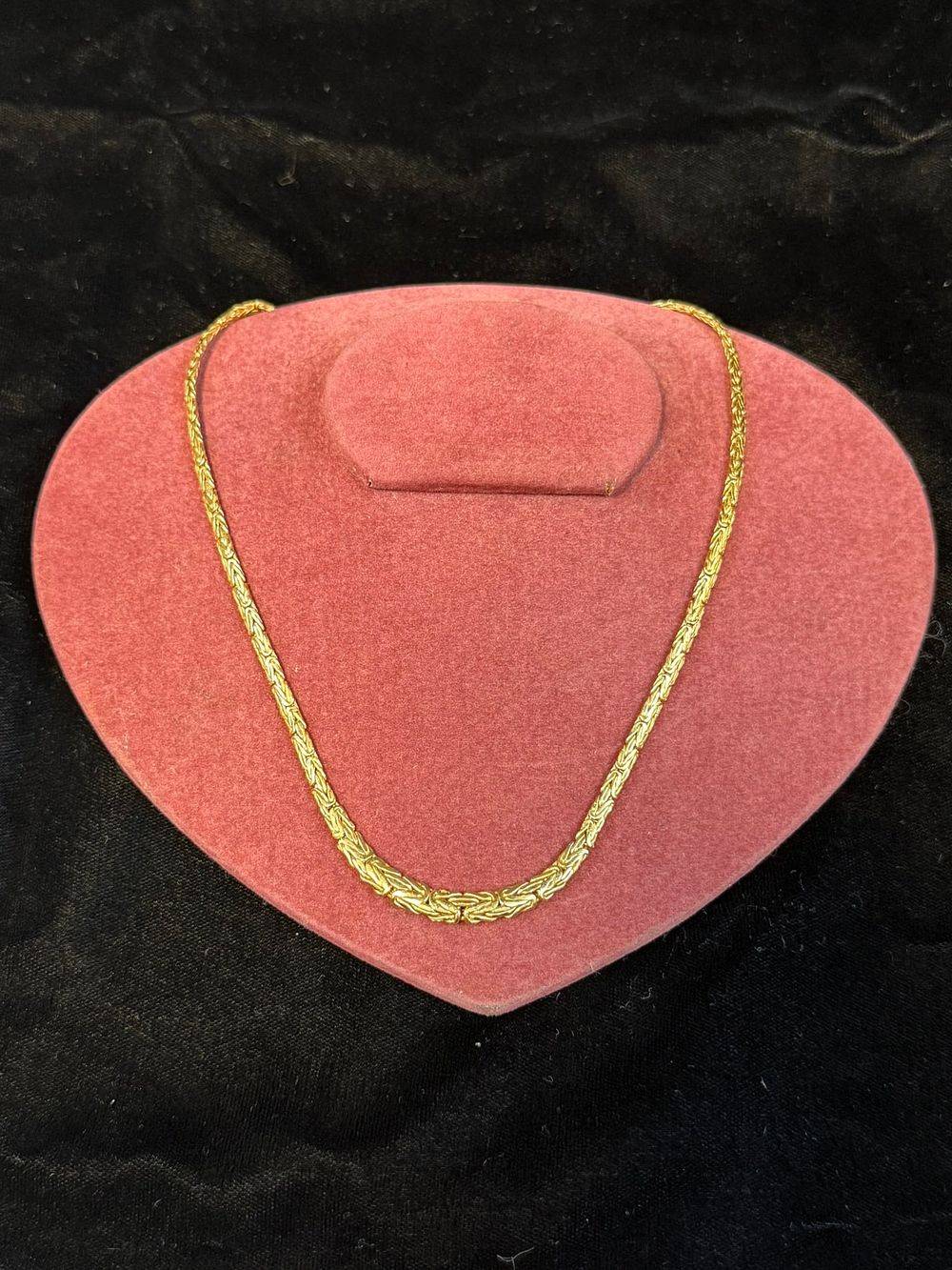 Lot 181: 14K Yellow Gold Byzantine Necklace 18.5" 13.29g Classic Chain