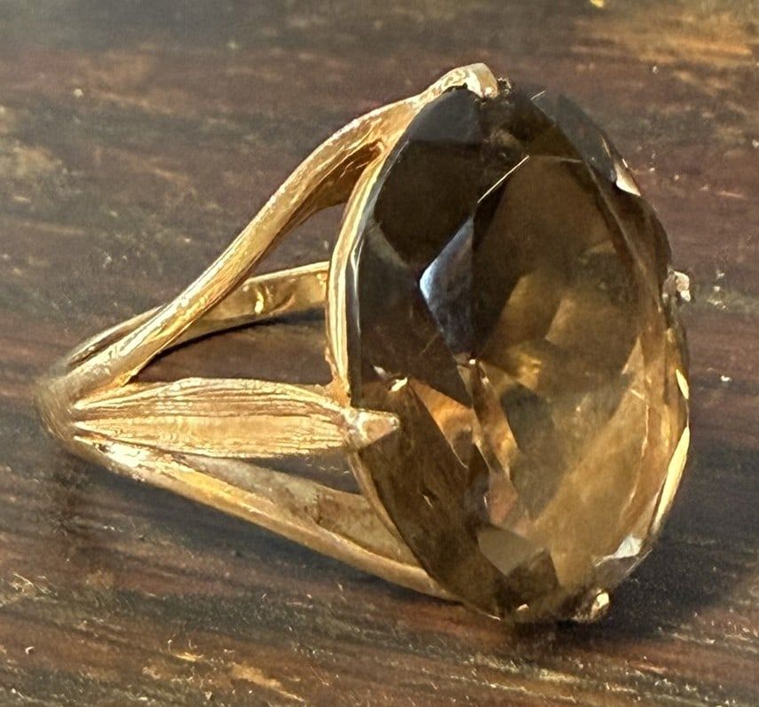 Lot 186: 14K Gold Smoky Quartz Statement Ring Large Oval Stone Size 7.5 8.75g