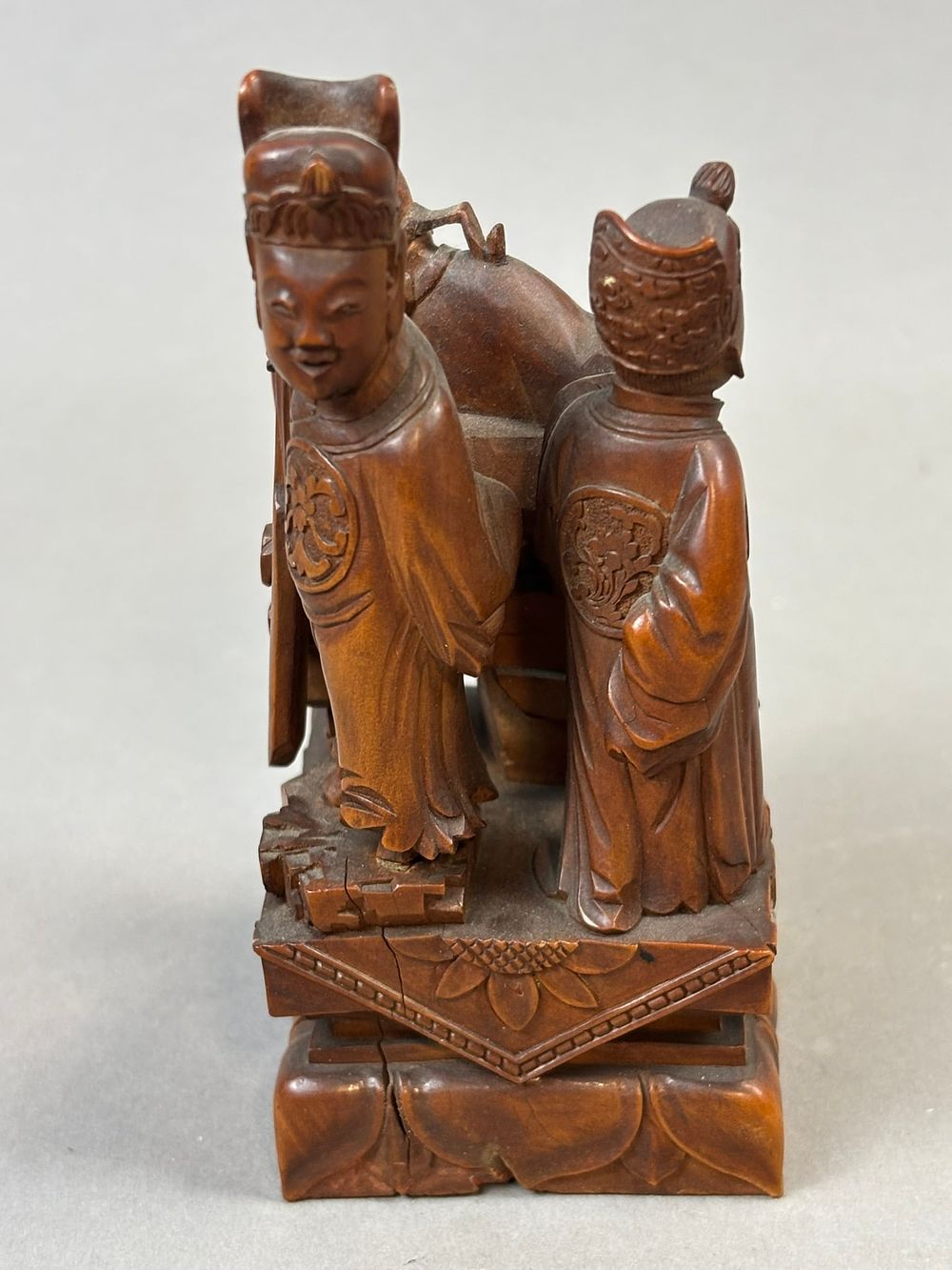 Lot 210: Chinese Carved Wood Figural Group w/ Seal Mark Base 4.5" Tall