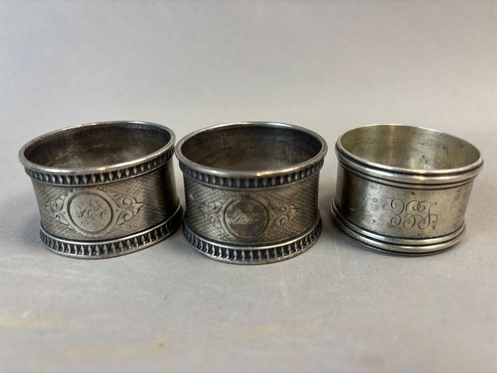 Lot 238: Three Antique Sterling Silver Napkin Rings Engraved & Repousse 78.08g