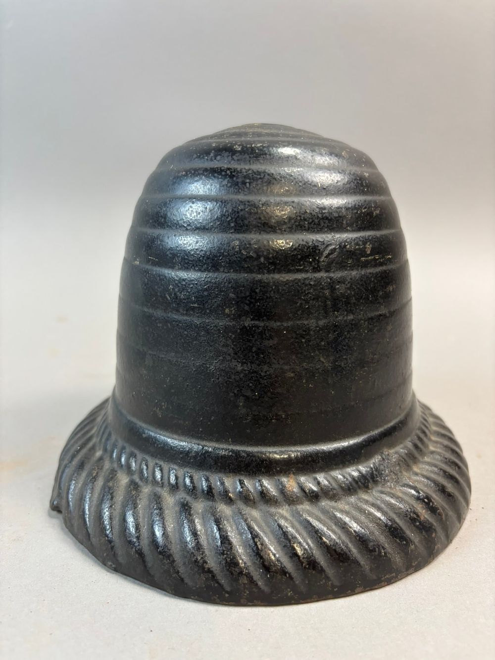 Lot 293B: Cast Iron Beehive String Holder Twine Dispenser General Store Countertop