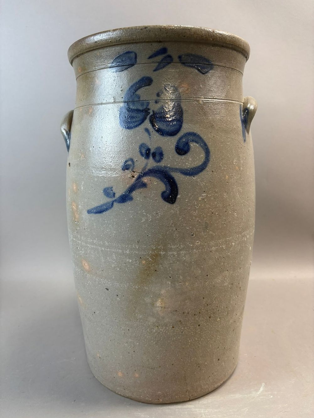 Lot 312: Antique American Stoneware 6 Gallon Butter Churn Cobalt Floral Decoration