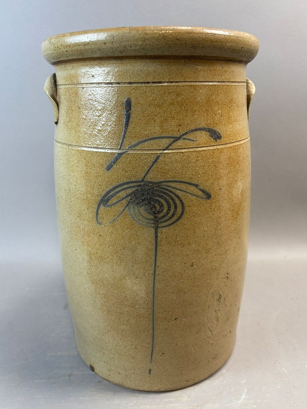 Lot 319: 4 Gallon Stoneware Butter Churn Cobalt Floral Decoration Salt Glaze