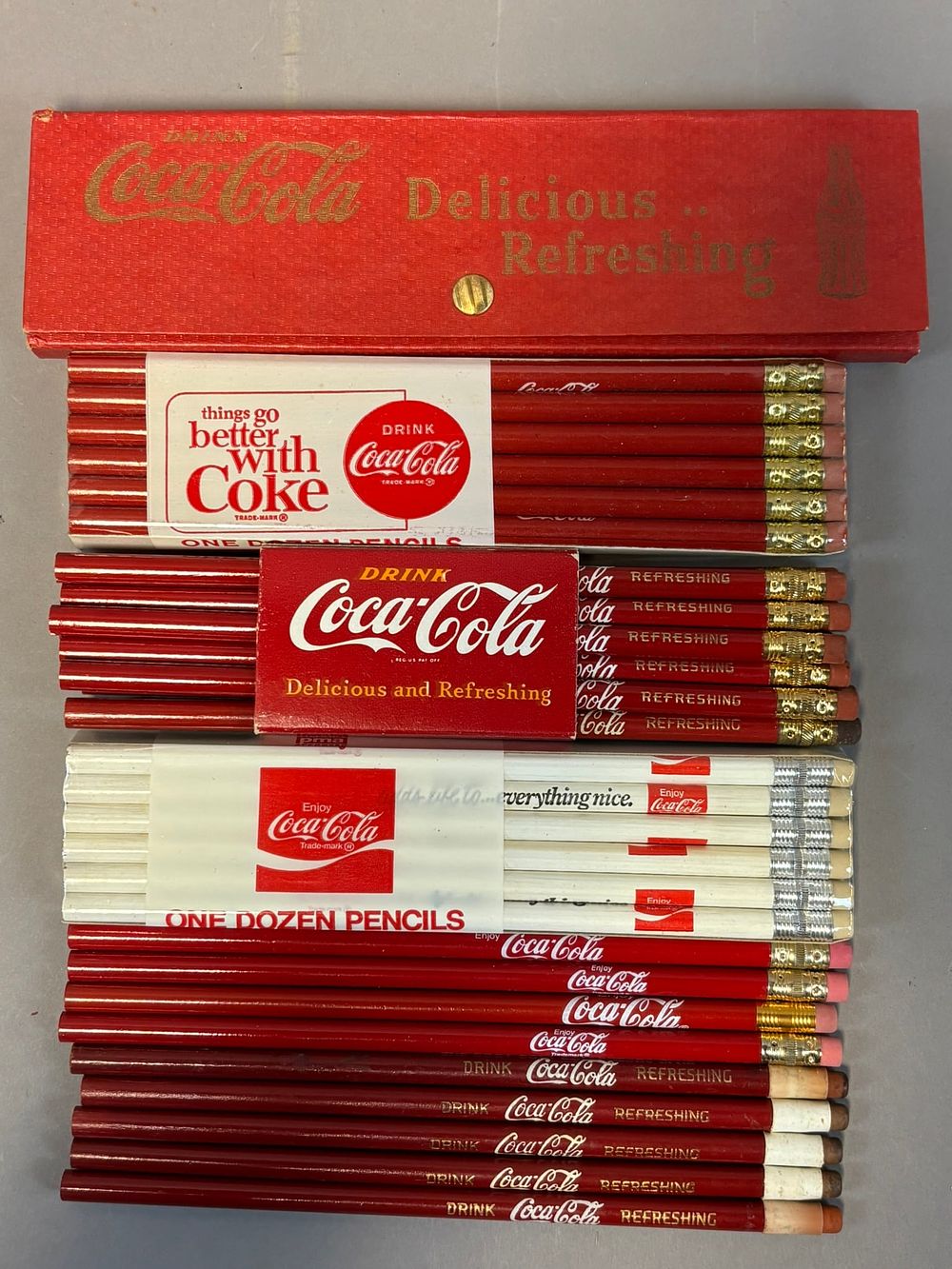 Lot 292: Vintage Lot Original Coca Cola Delicious Refreshing Advertising Pencils